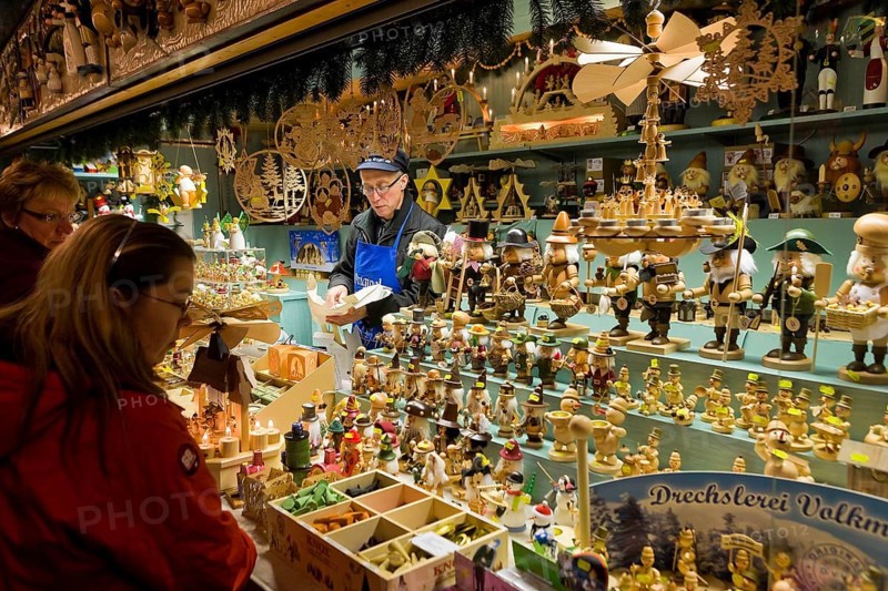 The Striezelmarkt, which has been held since 1434, is the oldest Christmas market in Germany and takes place on the Altmarkt. In 2009 the market was redesigned, a special landmark is for example the world's largest candle arch