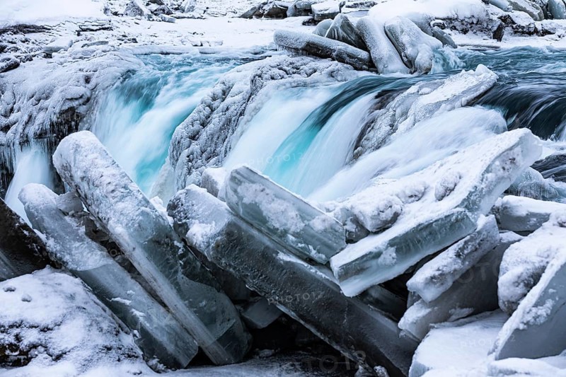 Icefall obstructs the flow of the river Skialfandafljot, Northern Iceland Eyestra, Iceland, Europe