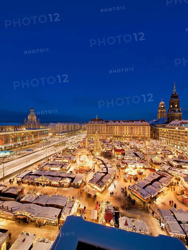 The Striezelmarkt, which has been held since 1434, is the oldest Christmas market in Germany and takes place on the Altmarkt. In 2009 the market was redesigned, a special landmark is for example the world's largest candle arch