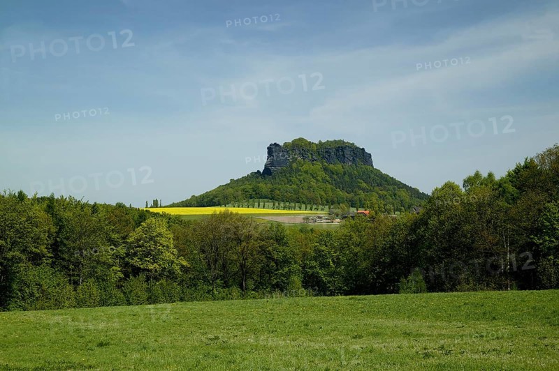 The Lilienstein is one of the most striking mountains in Saxon Switzerland in Saxony. The Lilienstein is the only table mountain on the right bank of the Elbe and is the symbol of the Saxon Switzerland National Park