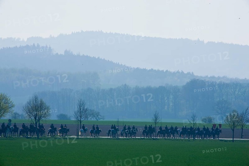Every year at Easter there are about 5 processions in Lusatia, each with about 200 riders. The Catholic Church continues old Sorbian rites here. Thousands of spectators watch the impressive cavalcades