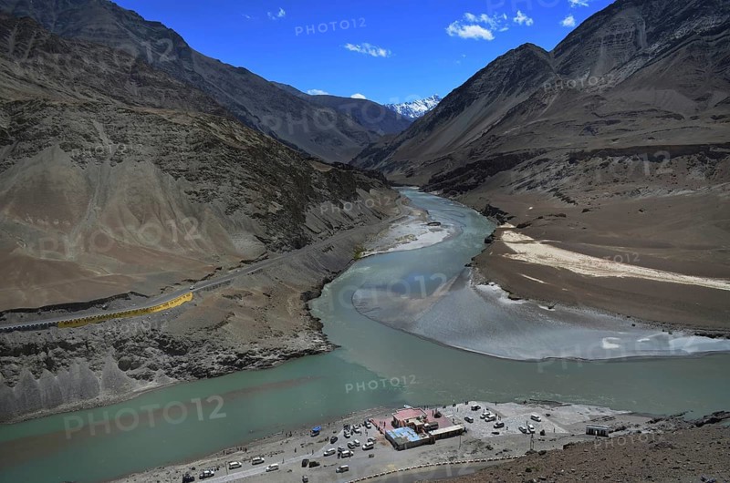 NH1 between Basgo and Phyang