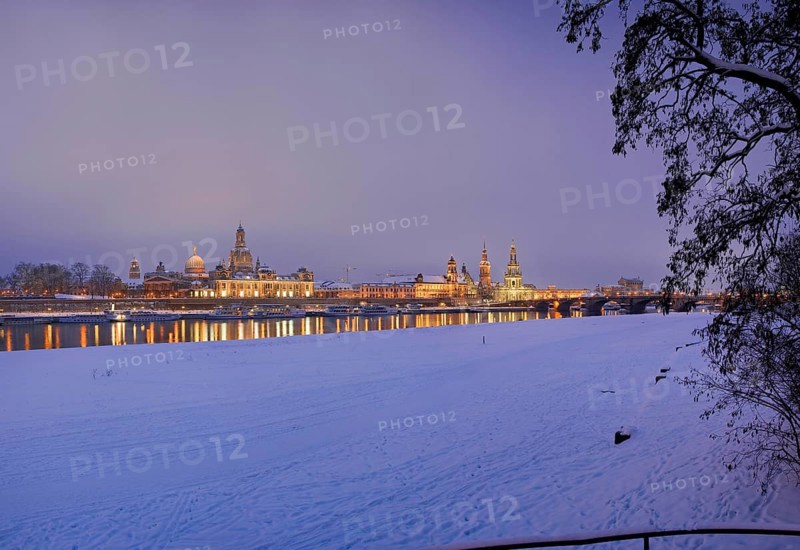 Dresden silhouette in winter