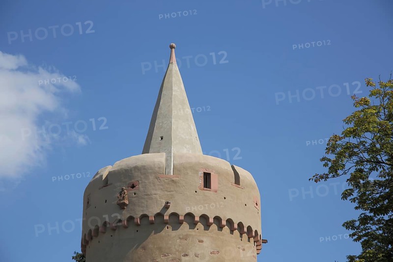 Witches' tower with spire and battlements, Gelnhausen, Hesse, Germany, Europe