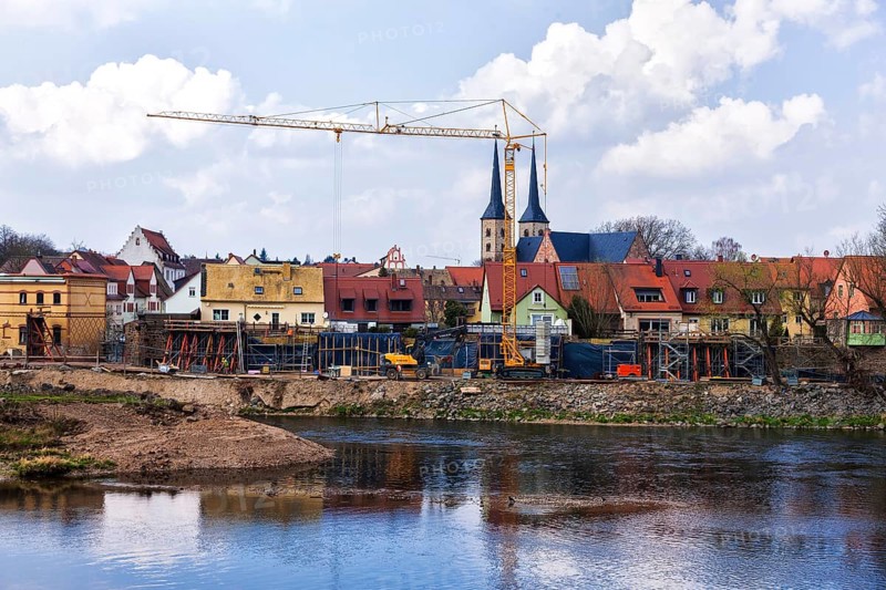Grimma flood protection wall under construction. After another flood in 2013, the construction of the not uncontroversial flood protection wall continues in Grimma