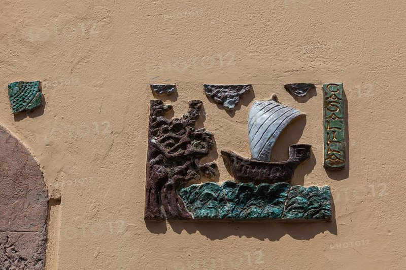 Decoration on house facade, ceramic jewellery, Malcesine, Lake Garda, Province of Verona, Italy, Europe