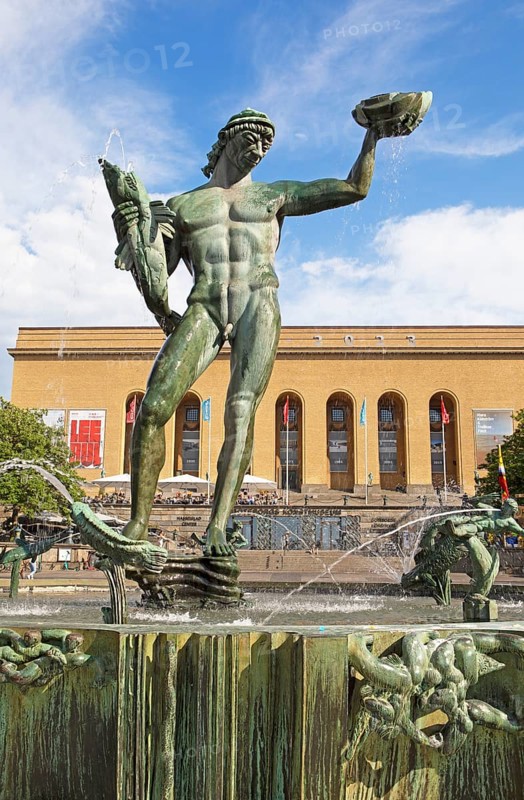 Poseidon statue at Götaplatsen, behind the art museum, Gothenburg, Västra Götalands län, Sweden, Europe