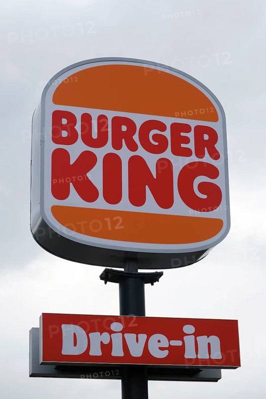 Burger King, drive-in, sign with writing and logo, Lower Saxony, Germany, Europe