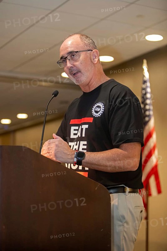 Chicago, Illinois USA, 4 November 2023, Days after securing record labor contracts for his members, United Auto Workers President Shawn Fain spoke to the annual convention of Teamsters for a Democratic Union. Union reform activists in both the UAW and Teamsters are transforming their unions into more militant, democratic organizations