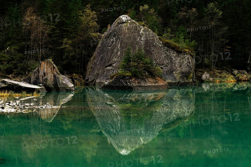 Stilluptal, Stillupgrund, Mayrhofen, High Mountain nature park Park Zillertal Alps, water reflection, fir forest, autumn colours, Tyrol, Austria, Europe