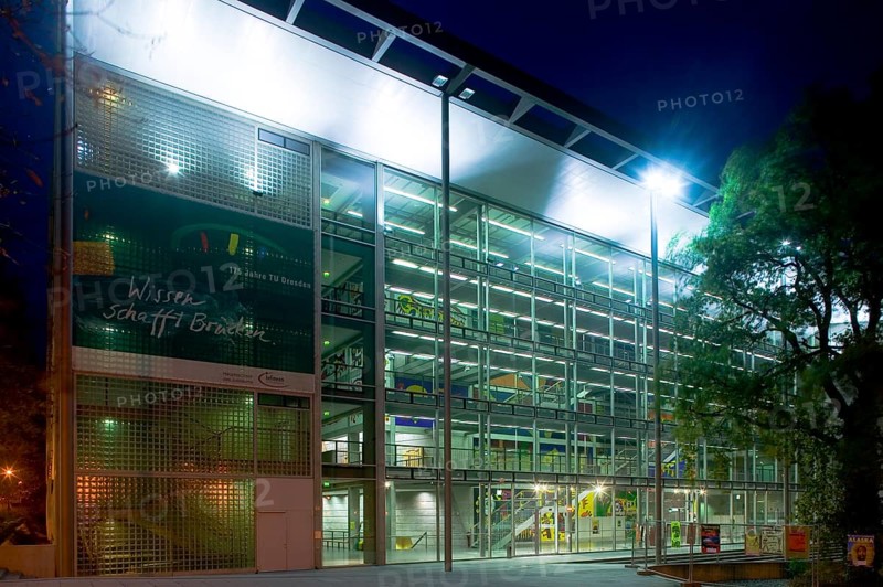 The new lecture hall centre at the Technical University of Dresden (1998) is exceptionally colourful. Designed by Michael fisherman-Art, it is currently the largest and most modern of its kind in eastern Germany