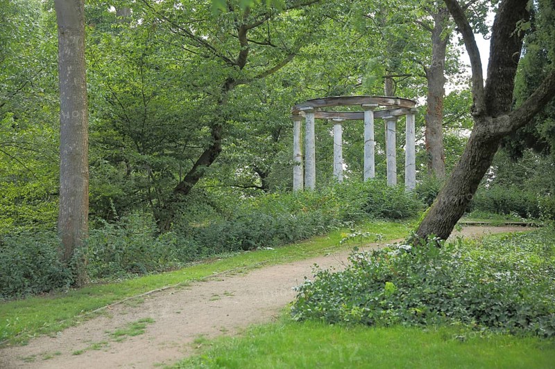 Monopteros in Verna Park City Park, Rüsselsheim, Hesse, Germany, Europe
