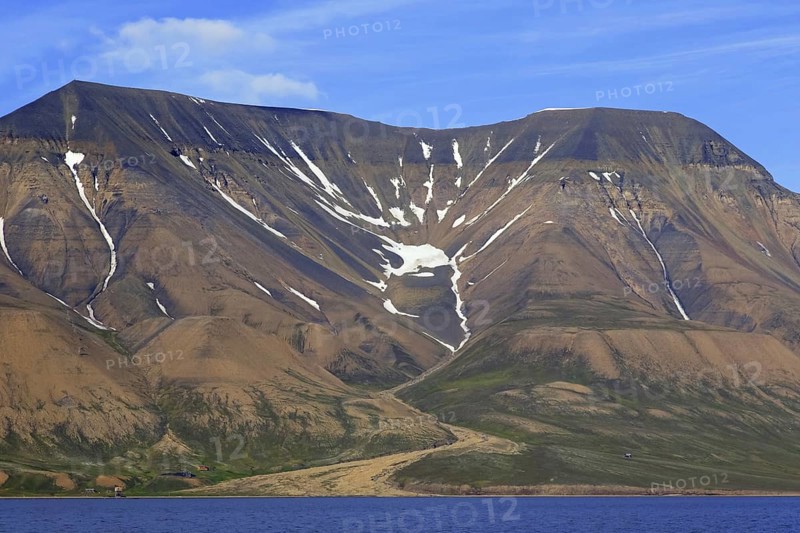 South wall of the Hiorth Mountain, Hiorthfjellet at Adventfjorden, Advent Bay on the southern side of Isfjorden, Svalbard, Spitsbergen, Norway, Europe
