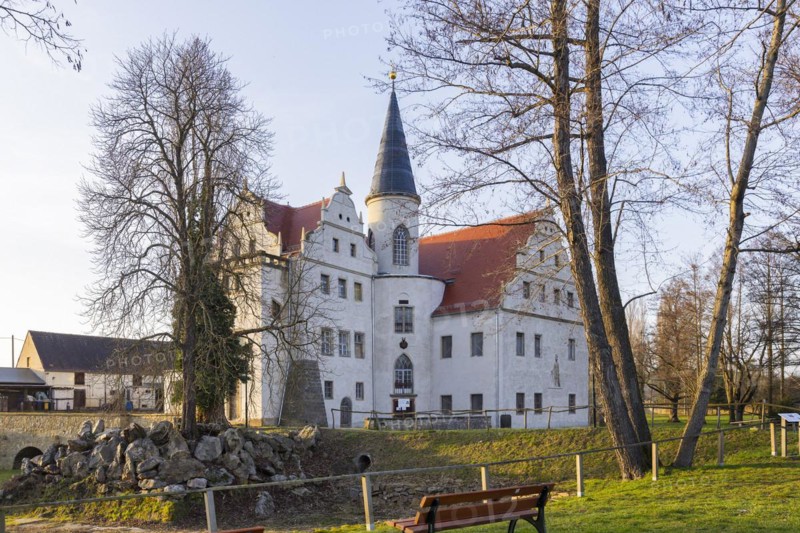 Oberau Castle is a moated castle located in the village of Oberau, in the municipality of Niederau, in Saxony near Meissen, which belonged to the Saxon noble family von Miltitz for centuries. The castle is one of the oldest preserved moated castles in Saxony. Renovation and reconstruction are in full swing, Oberau, Saxony, Germany, Europe