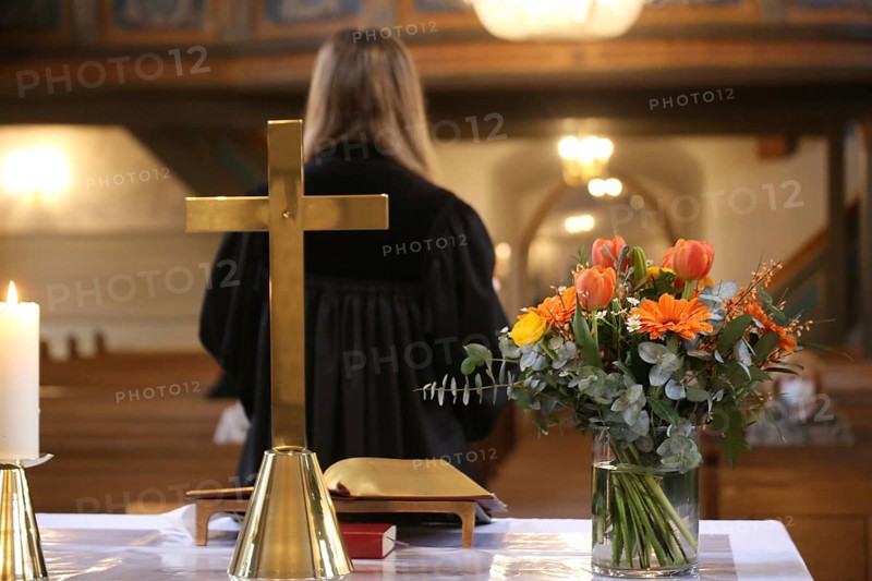 Vicar Lara Schmidt holds the Sunday service in the Protestant parish of Mutterstadt, Rhineland-Palatinate