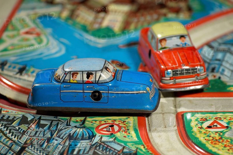 Road traffic, automobile, collision at intersection, shown with model cars made of tin, Hamburg, Hamburg, Federal Republic of Germany