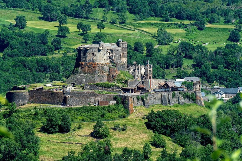 View of the medieval castle of Murol in the Auvergne Volcanoes Regional Natural Park, Puy de Dome, Auvergne Rhone Alpes, France, Europe