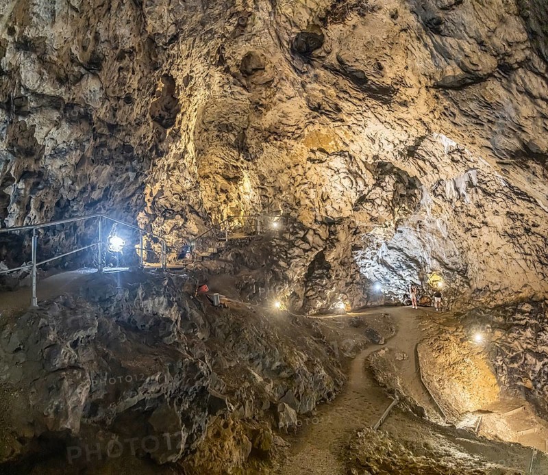 The Hohle Stein cave in the Swabian Alb. Ice age cave in the Achtal valley, site of important archaeological excavations from the Aurignacian period. The most important find is the Venus from the Hohle Stein. The first work of art in human history to depict a human figure. Schelklingen, Baden-Württemberg, Germany, Europe
