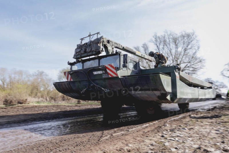 Amphibious vehicles of the type Amphibie M3 of the Bundeswehr taken during the military exercise 'Wettiner Schwert' near Tangermünde, 26.03.2024. 'Wettiner Schwert' is part of the Quadriga exercise of the Bundeswehr and the NATO large-scale manoeuvre Steadtfast Defender 2024