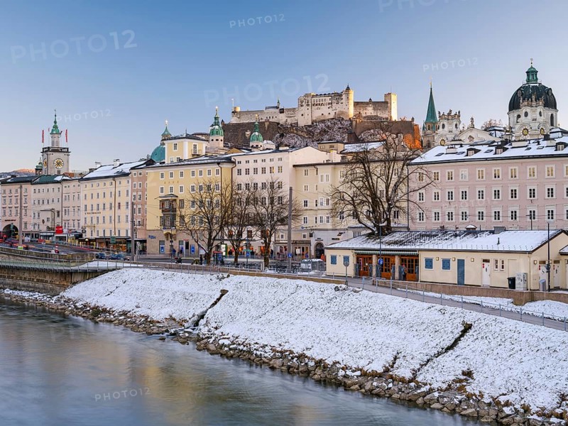 Winter Salzburg in the last light, Old Town, Cathedral, Fortress Hohen Salzburg, Salzach, Salzburg, Austria, Europe