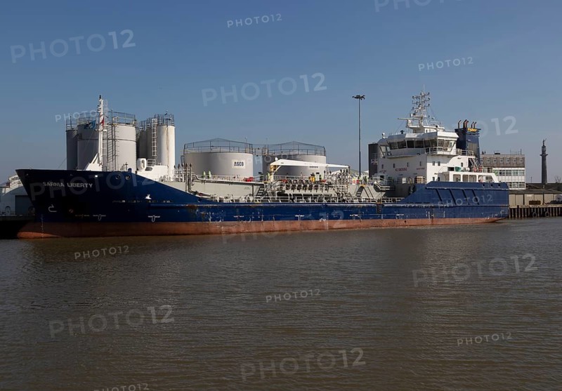 Sarnia Liberty oil tanker ship, River Yare quayside, Great Yarmouth, Norfolk, England, UK