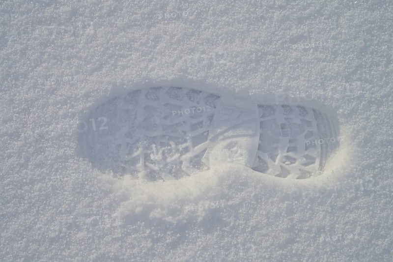 Snow, footprint