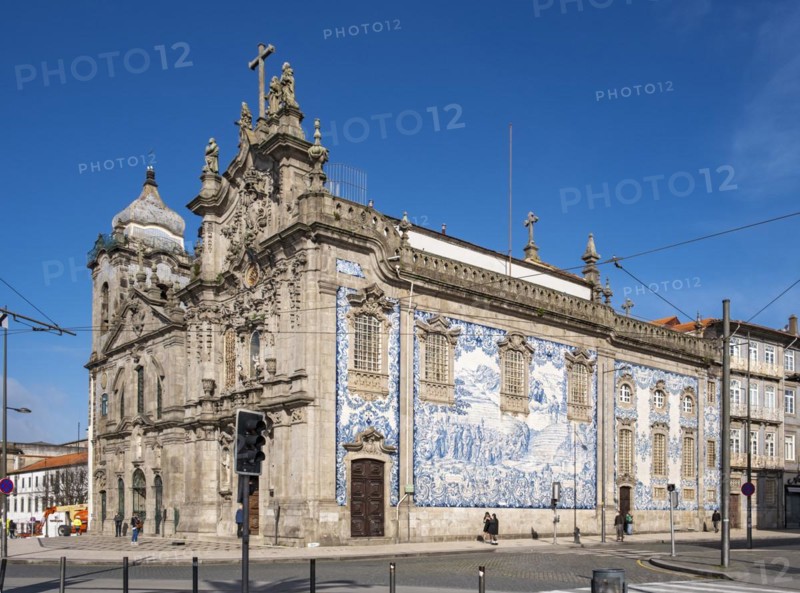 The adjacent Igreja dos Carmelitas and Igreja do Carmo Churches with the facade adorned with blue and white azulejos tiles, Porto, Portugal, Europe