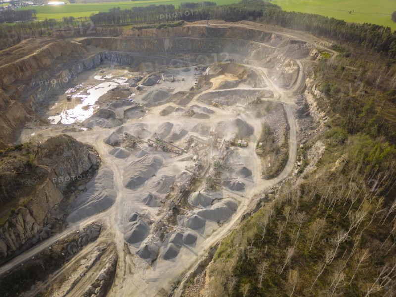Natursteinwerke Weiland GmbH is a family business that operates several granite and greywacke stone plants as well as gravel works in Upper Lusatia. Natursteinwerke Weiland GmbH employs around 150 people and supplies customers throughout Germany, Poland and the Netherlands as a universal supplier of building materials. Greywacke is processed into a wide range of products at the Bernbruch stone works near Kamenz, Kamenz, Saxony, Germany, Europe