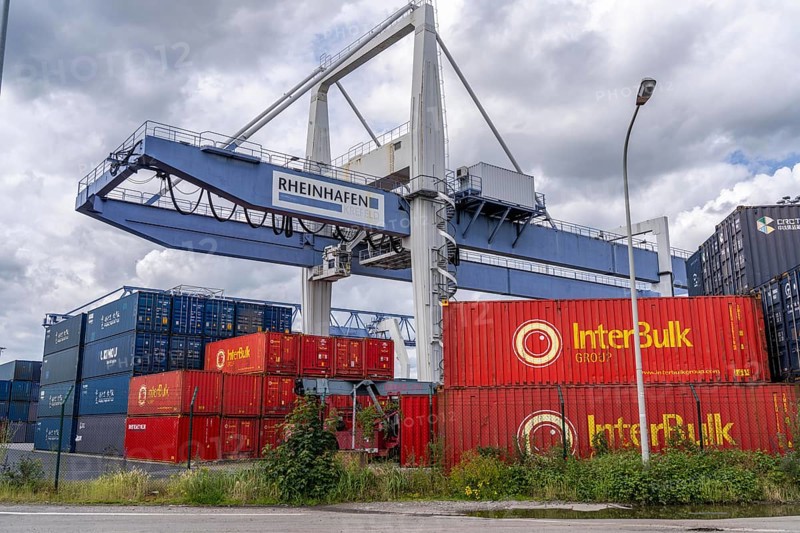 Container terminal at the Rhine harbour Krefeld, inland port, 4th largest public port in North Rhine-Westphalia, trimodal handling of goods, goods, containers, general cargo, North Rhine-Westphalia, Germany, Europe