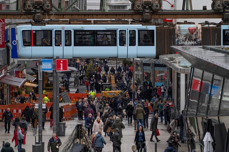 At the main railway station, Alte Freiheit street, full pedestrian zone, suspension railway, Wuppertal, North Rhine-Westphalia, Germany, Europe