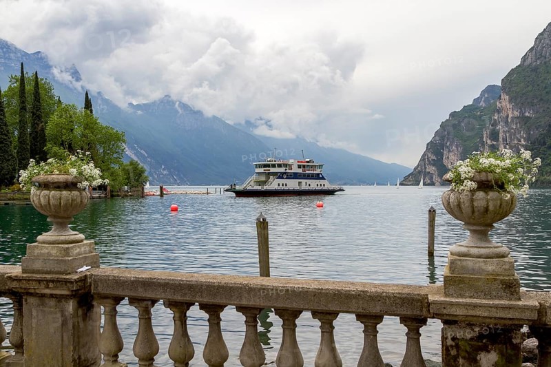 Riva del Garda promenade in the north of Lake Garda, Riva del Garda, Trento, Trentino-Alto Adige, Italy, Europe