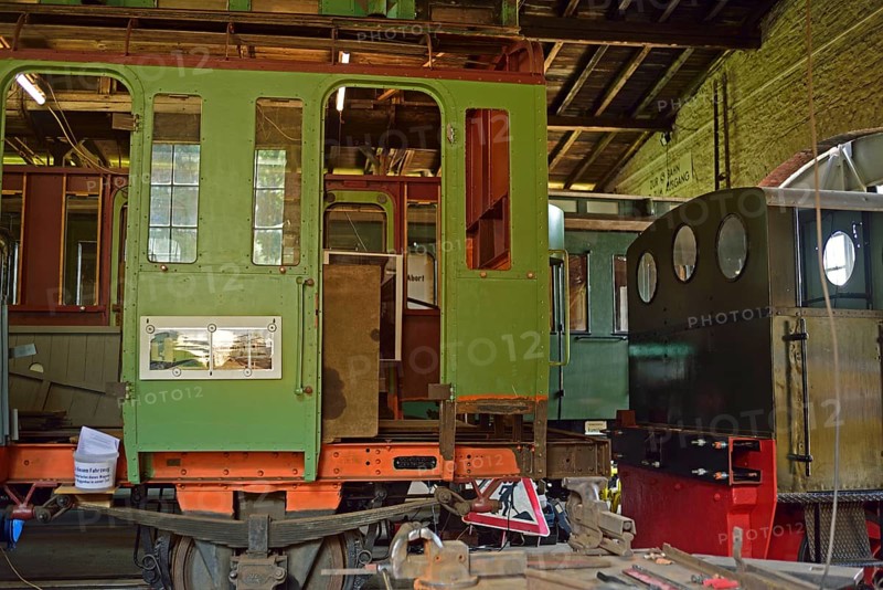 Europe, Germany, Aumühle, Holstein, Duchy of Lauenburg, Hamburg metropolitan region, Aumühle engine shed museum railway, passenger coach, restoration, Europe