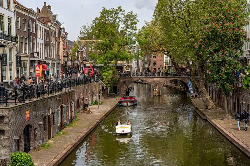 Utrecht, Netherlands, historic city centre, Oudegracht, canal, restaurants, pubs, cafés, shops along the canal