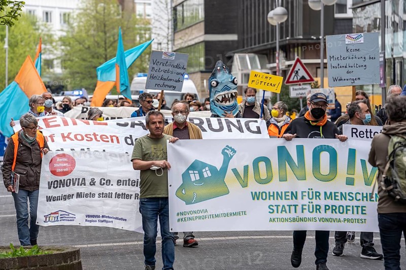 Demonstration against property companies such as Vonovia and others, against rent increases, for the expropriation of housing companies, Bochum North Rhine-Westphalia, Germany, Europe