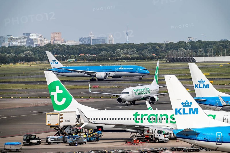 Amsterdam Schiphol Airport, aeroplanes on the taxiway, at the terminal, Gate D, check-in, apron, Amsterdam, Netherlands