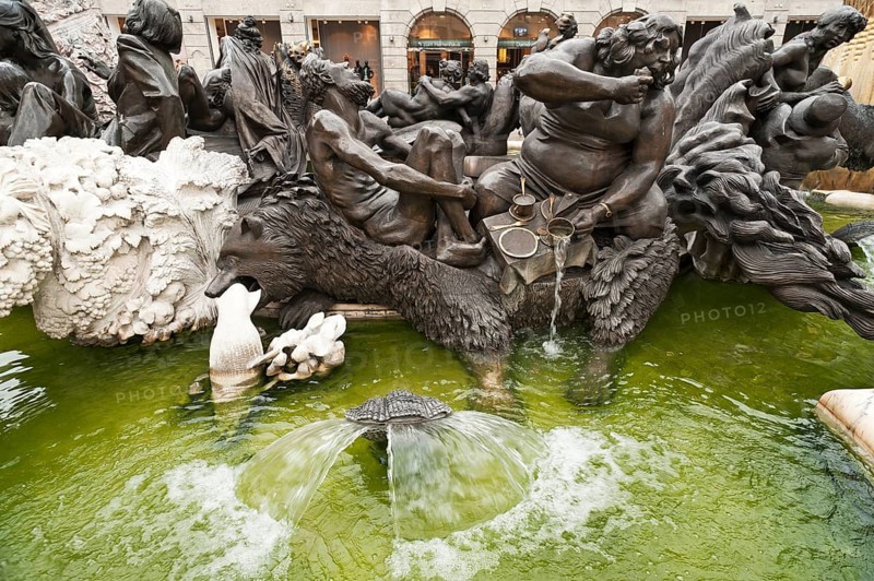 Detailed view of the fountain Das Ehekarussell by sculptor Jürgen Weber, erected in 1984, also known as Hans Sachs Fountain, Nuremberg, Middle Franconia, Bavaria, Germany, Europe
