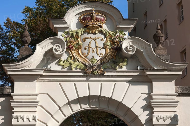 Courtyard wall with rusticated portal and initial cartouche, neo-baroque, around 1900, Bismarkplatz, Regensburg, Upper Palatinate, Bavaria, Germany, Europe