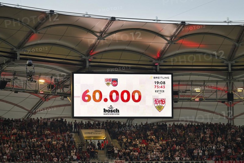Scoreboard, number of spectators, sold out with 60, 000 thanks to new main stand, VfB Stuttgart, MHPArena, MHP Arena Stuttgart, Baden-Württemberg, Germany, Europe