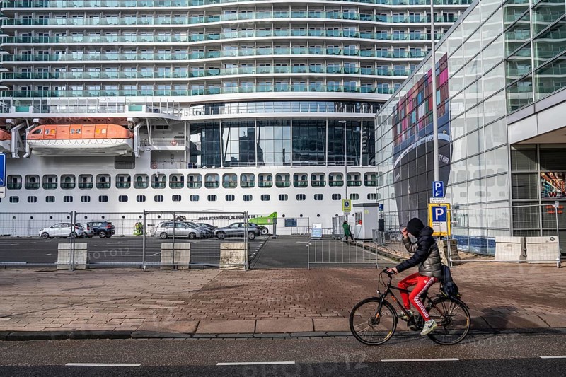 Cruise ship Iona of the British shipping company P&O Cruises, the largest cruise ship ever built in Germany, 17 passenger decks, 2600 cabins for 5200 passengers, the ship is powered by liquid gas, lifeboats, moored at the pier of Cruise Terminal Rotterdam, car park