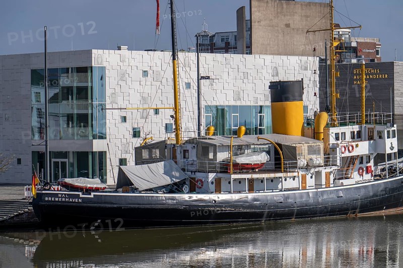 German Emigration Centre, museum on emigration and immigration from and to Germany, at the New Harbour, extension with faces of descendants of immigrants to Germany, Bremerhaven, Bremen, Germany, Europe