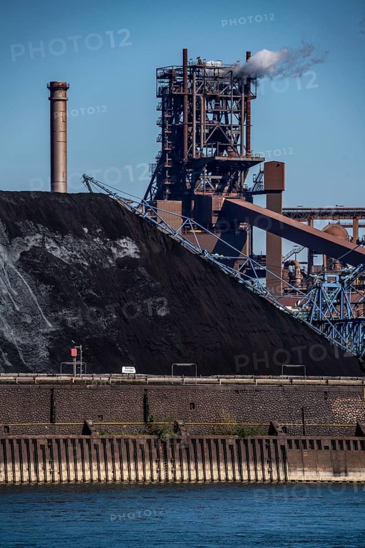 ThyssenKrupp steelworks in Duisburg-Marxloh, blast furnace Schwelgern 2, coal store of the Schwelgern coking plant, Duisburg, North Rhine-Westphalia, Germany, Europe