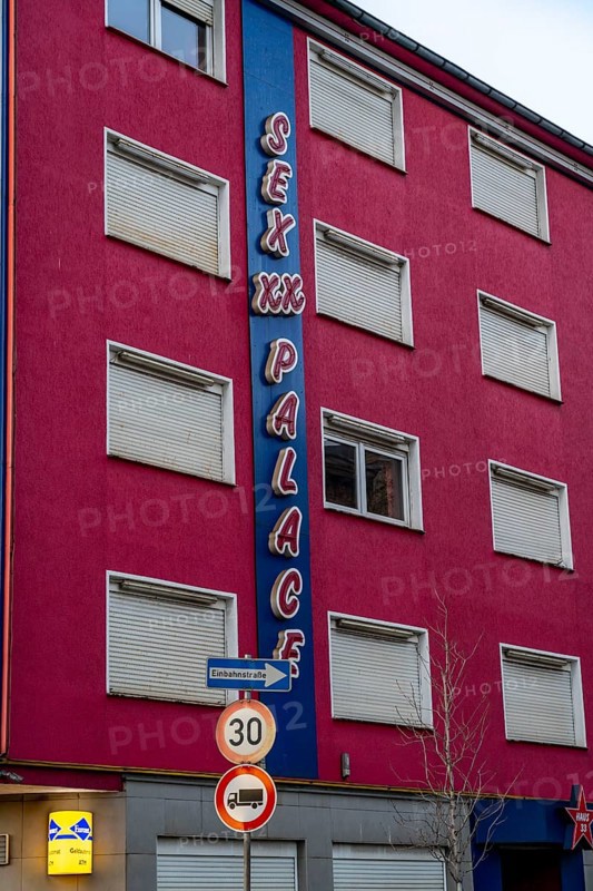 Red light district, Vulkanstraße, brothels, brothels, brothels, bars, prostitution, closed during the second corona lockdown, Duisburg, North Rhine-Westphalia, Germany, Europe