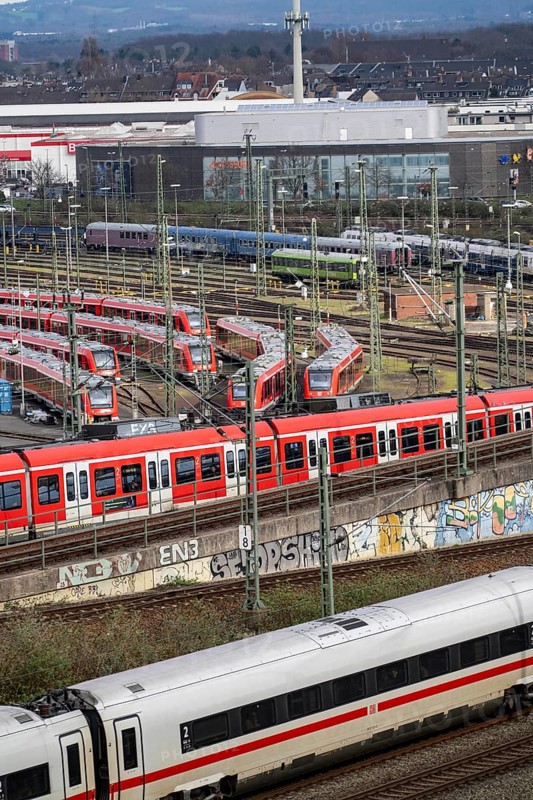 DB Regio stabling facility in Cologne Deutzerfeld, where suburban trains and regional trains wait for their turn, ICE train on the line, Cologne Deutz, North Rhine-Westphalia, Germany, Europe