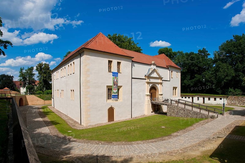 The Senftenberg Castle and Fortress Museum is housed in the Senftenberg Castle building