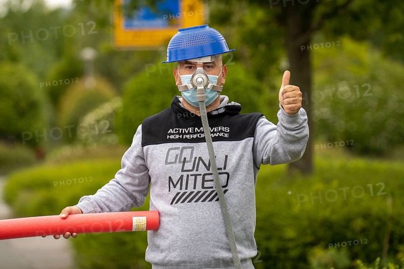 Demonstration against the restrictions in the Corona crisis, anti-vaccination, protest against compulsory masks and other rules, a group, Not without us, Essen, Essen, North Rhine-Westphalia, Germany, Europe
