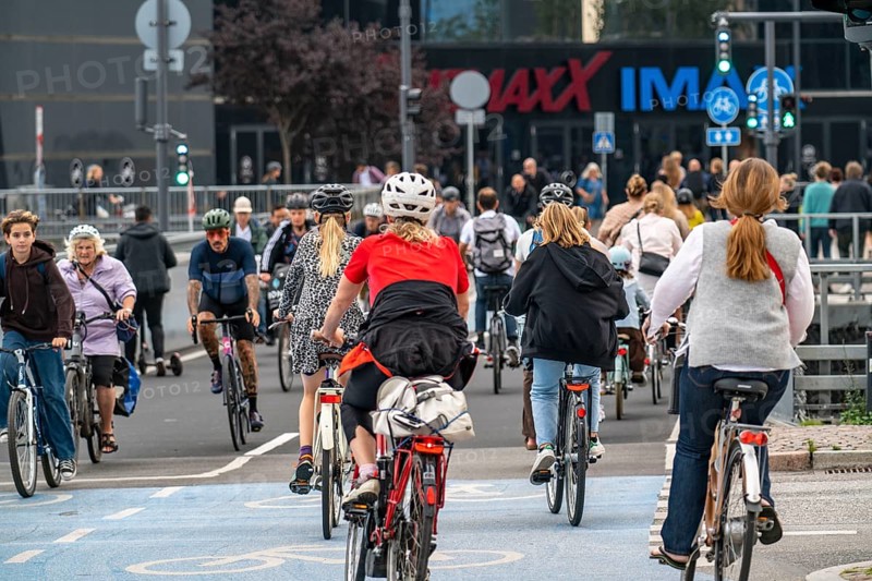 Cyclists on cycle paths, at the shopping centre Fisketorvet, Sydhavnen, in the city centre of Copenhagen, is considered the bicycle capital of the world, 45 % of the inhabitants travel by bike, Denmark, Europe