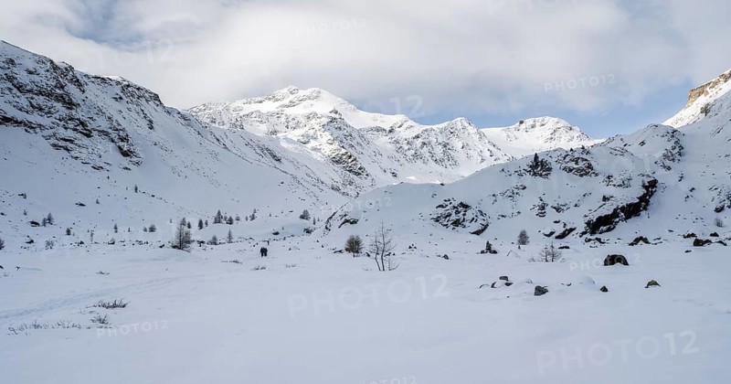 Snow-covered mountain landscape, mountain peak Monte Cevedale, Hinteres Martelltal, Ortler Alps, Vinschgau Valley, Italy, Europe