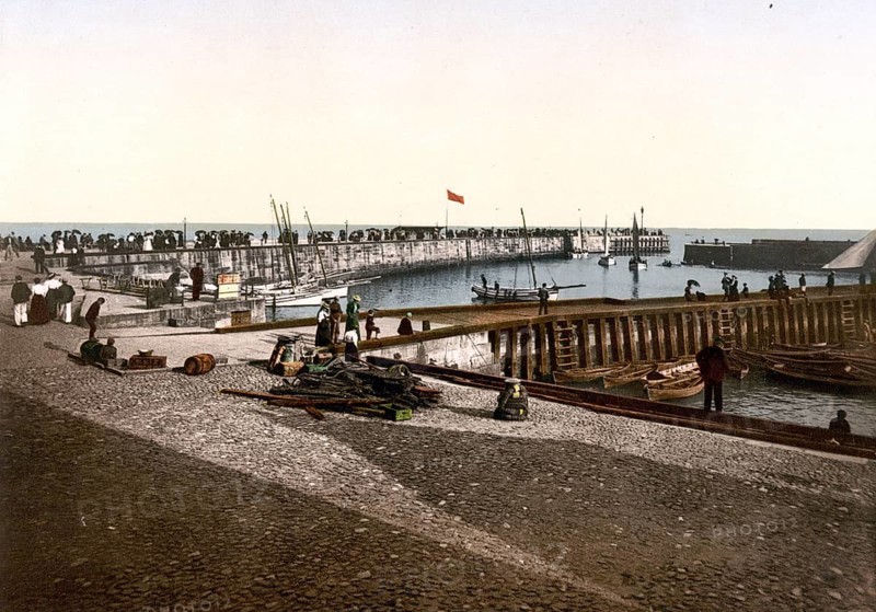 Bridlington, the harbour, Yorkshire, England, digitally restored reproduction from a 19th century original, record date not stated, the harbor, digitally restored reproduction from a 19th century original, record date not stated