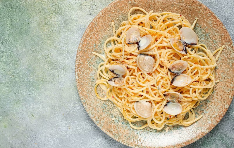 Spaghetti vongole, venerki, homemade, no people