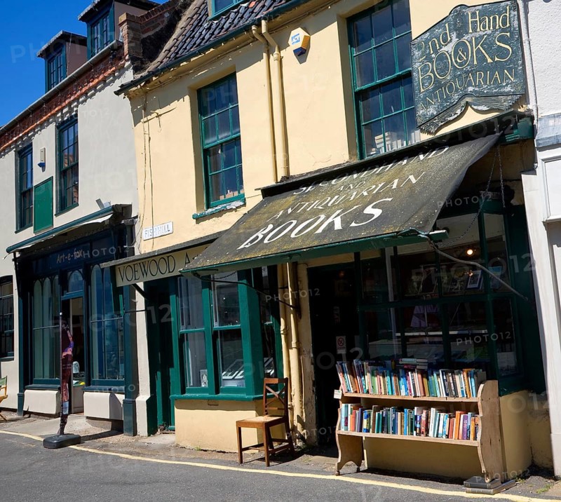 Secondhand and antiquarian book shop in the town of Holt, north Norfolk, England, United Kingdom, Europe